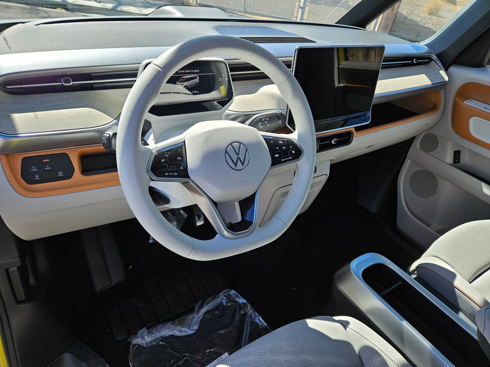 2025 Volkswagen ID. Buzz photo 3