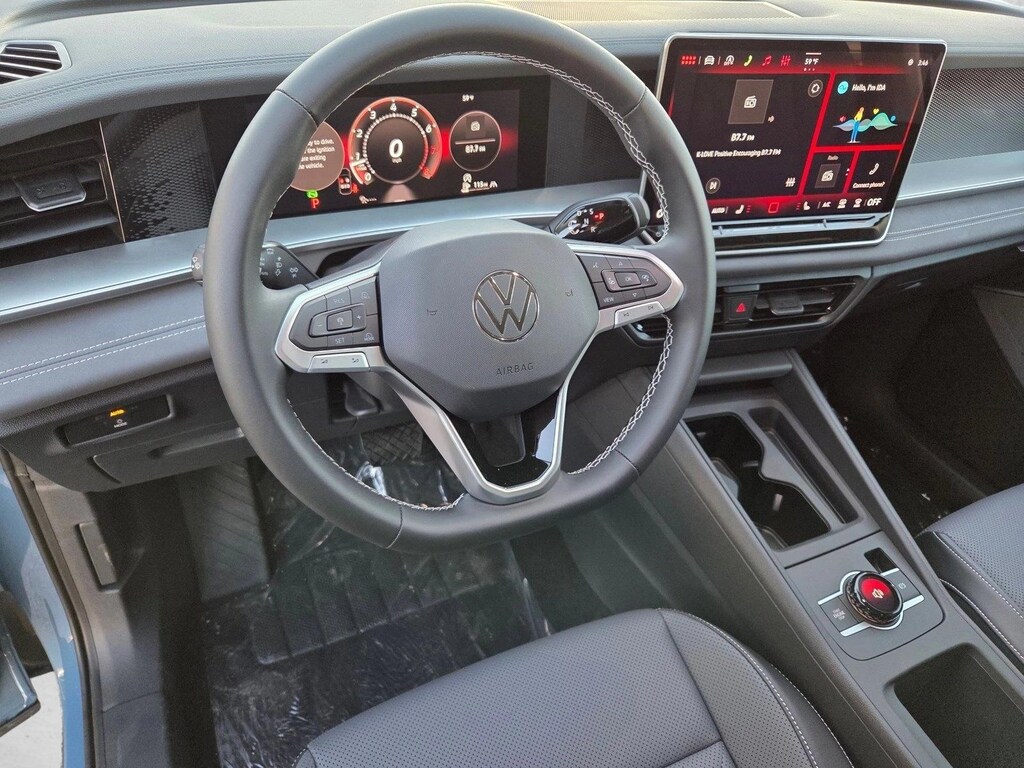 New 2026 Volkswagen Tiguan 2.0T SE SUV