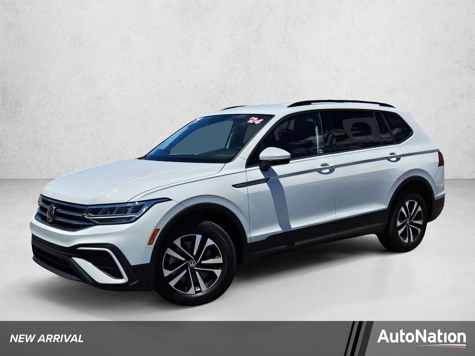 2024 Volkswagen Tiguan 2.0T S's photo