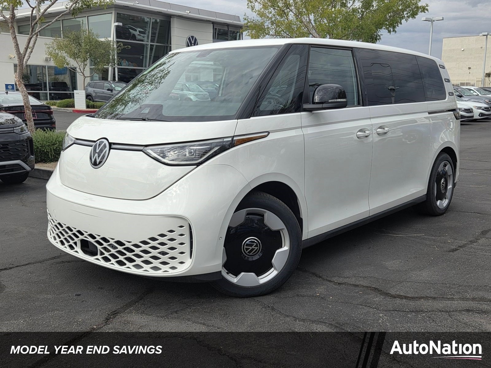 2025 Volkswagen ID. Buzz Pro S's photo