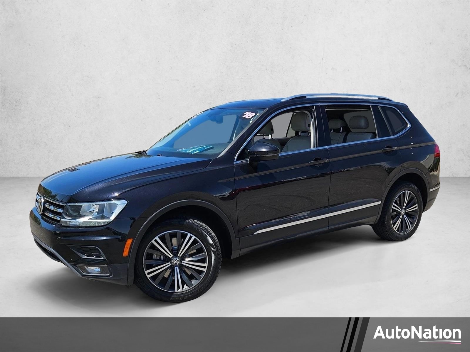 2018 Volkswagen Tiguan 2.0T SEL's photo