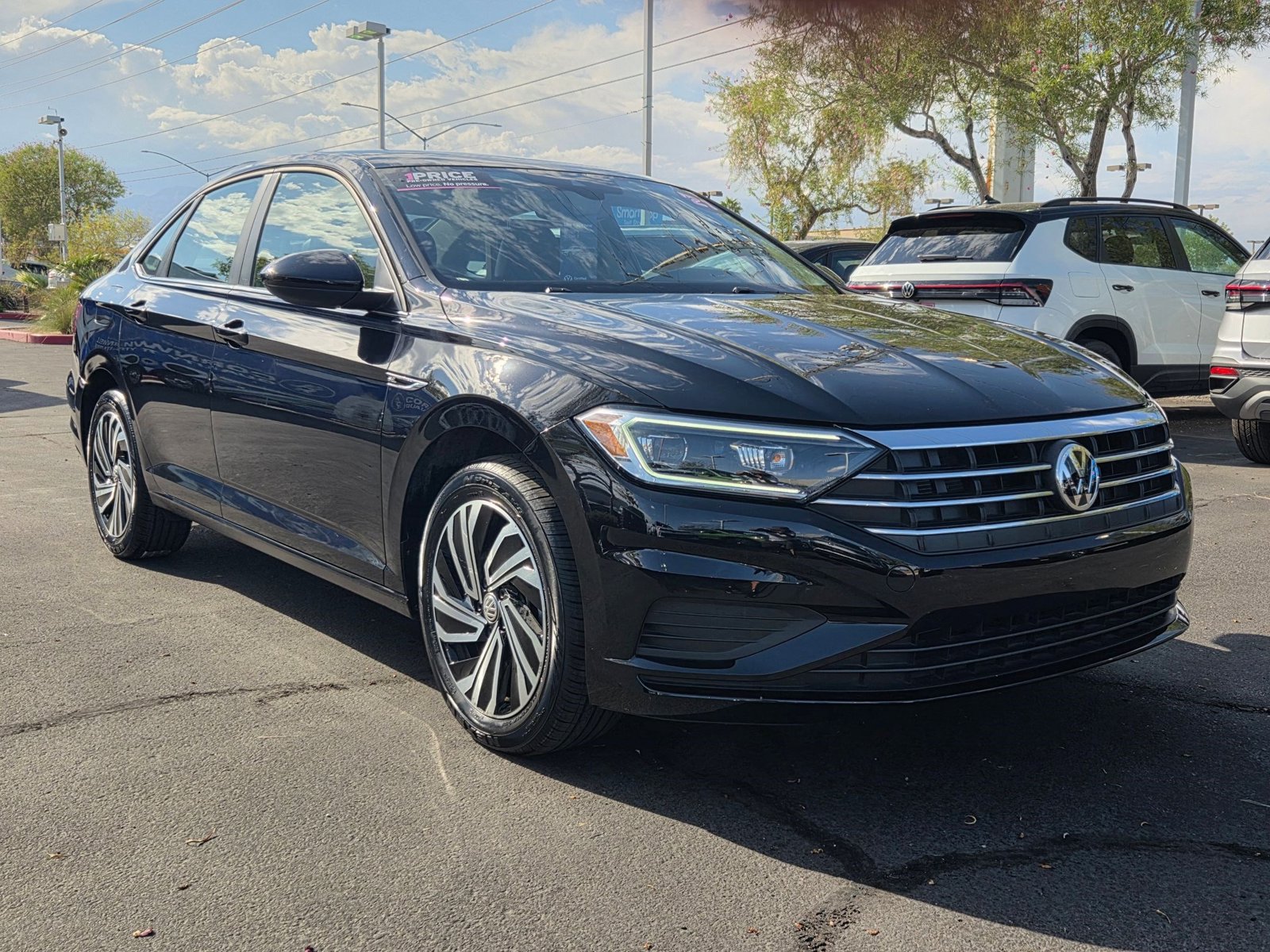 2021 Volkswagen Jetta 1.4T SEL photo 3