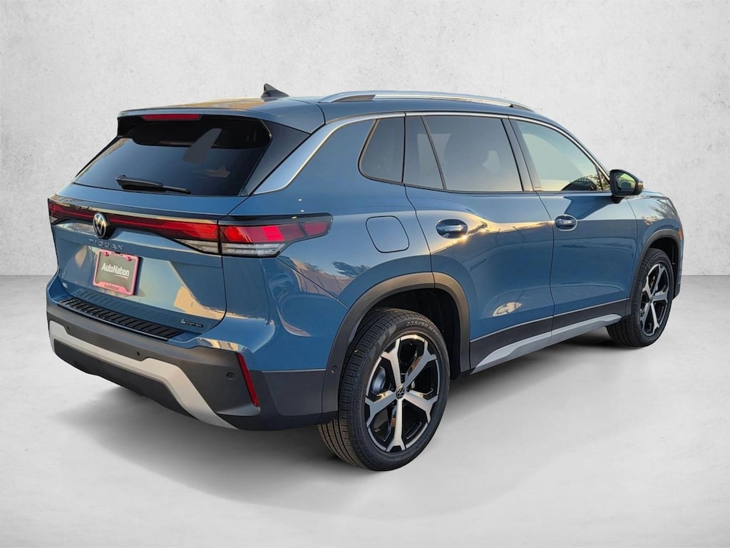 New 2026 Volkswagen Tiguan 2.0T SE SUV