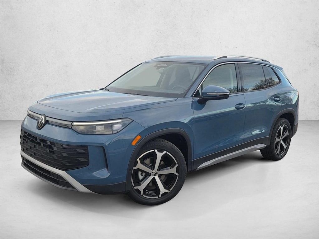 New 2026 Volkswagen Tiguan 2.0T SE SUV
