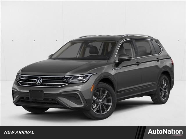2023 Volkswagen Tiguan 2.0T SE's photo