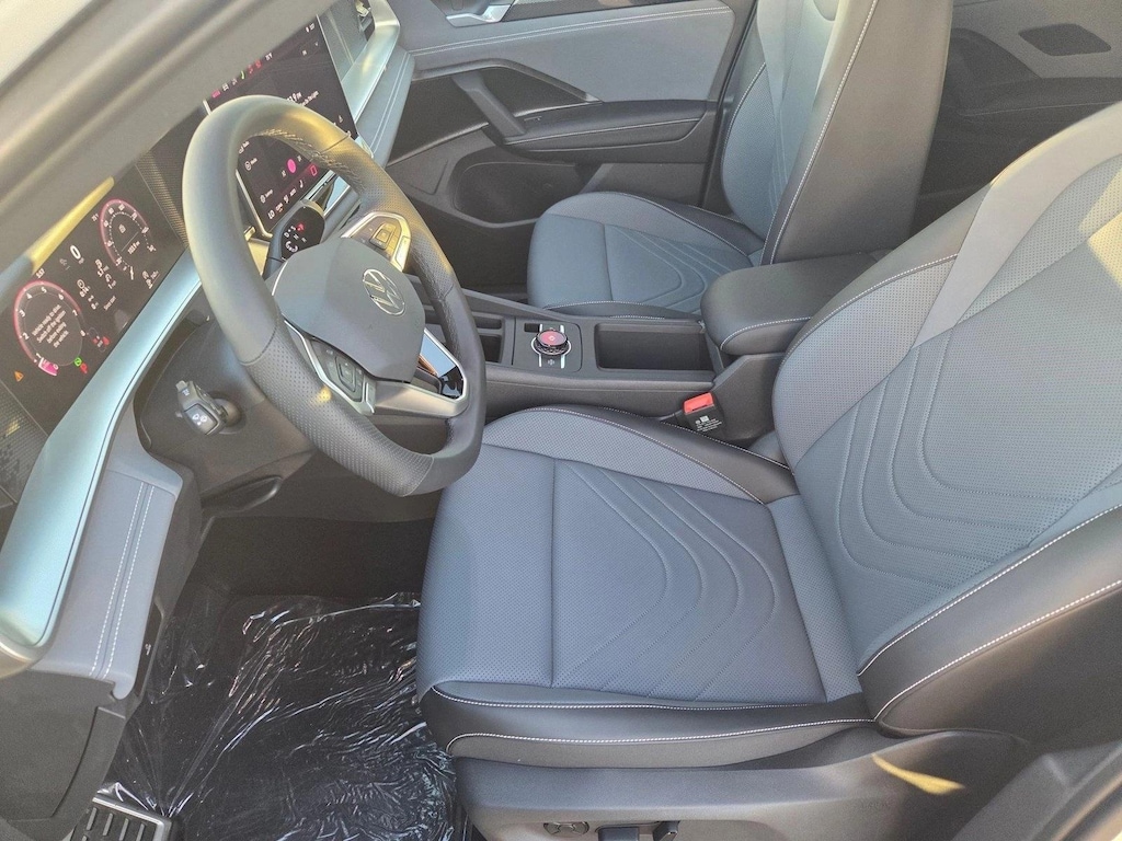 New 2026 Volkswagen Tiguan 2.0T SE SUV