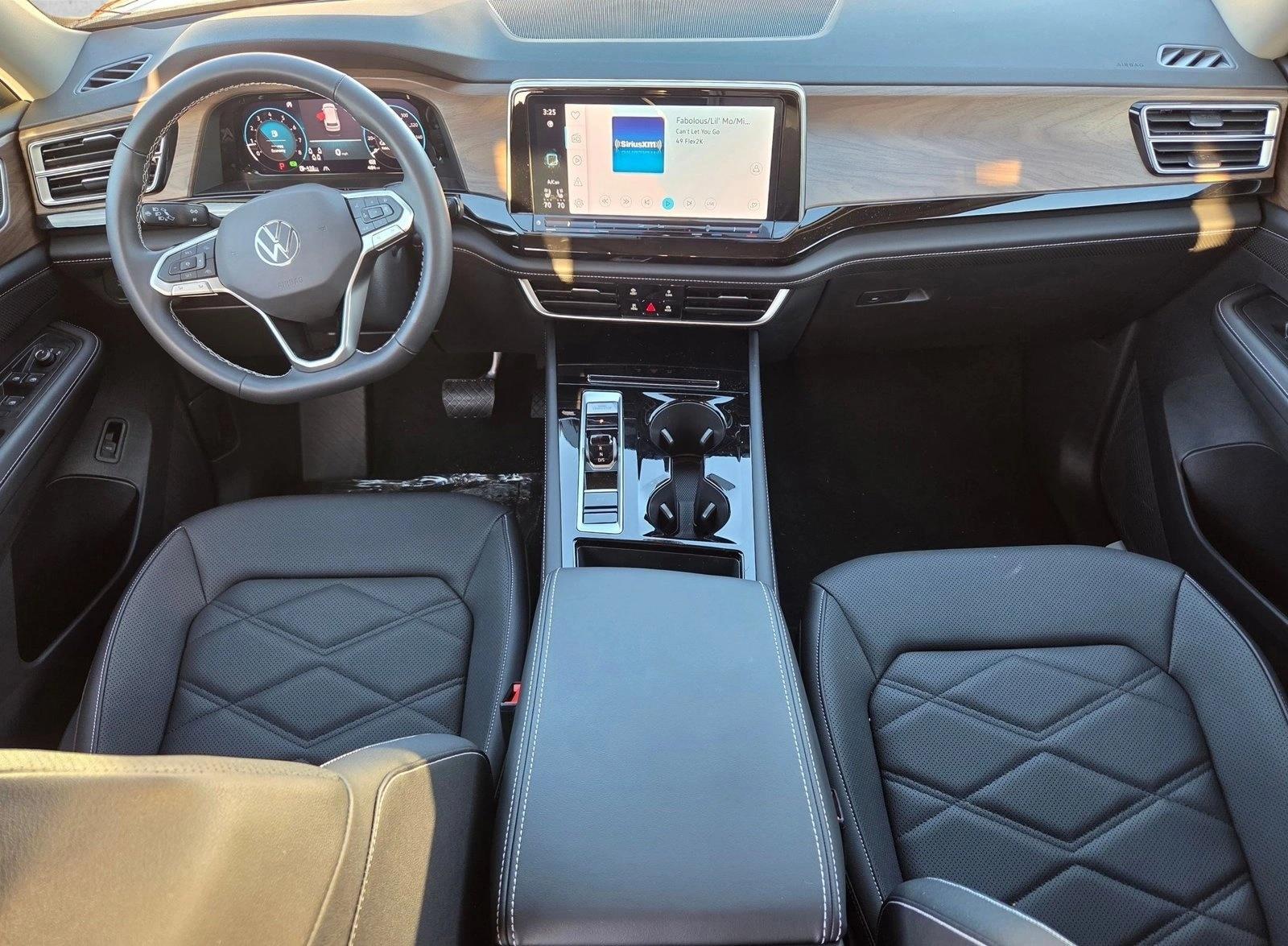 2026 Volkswagen Atlas SE w/Tech - Photo 14