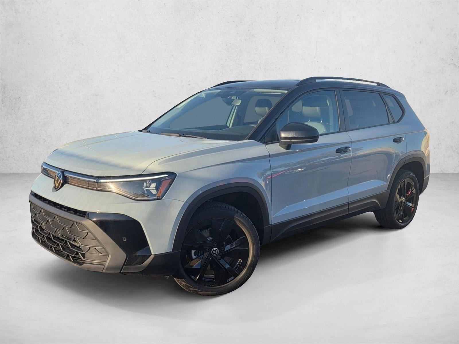 2026 Volkswagen Taos SE Black's photo