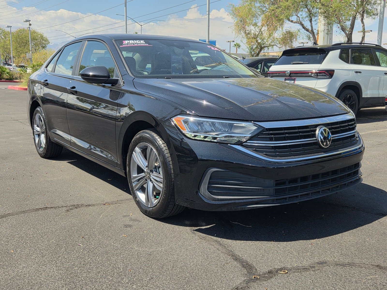 2024 Volkswagen Jetta 1.5T SE photo 3