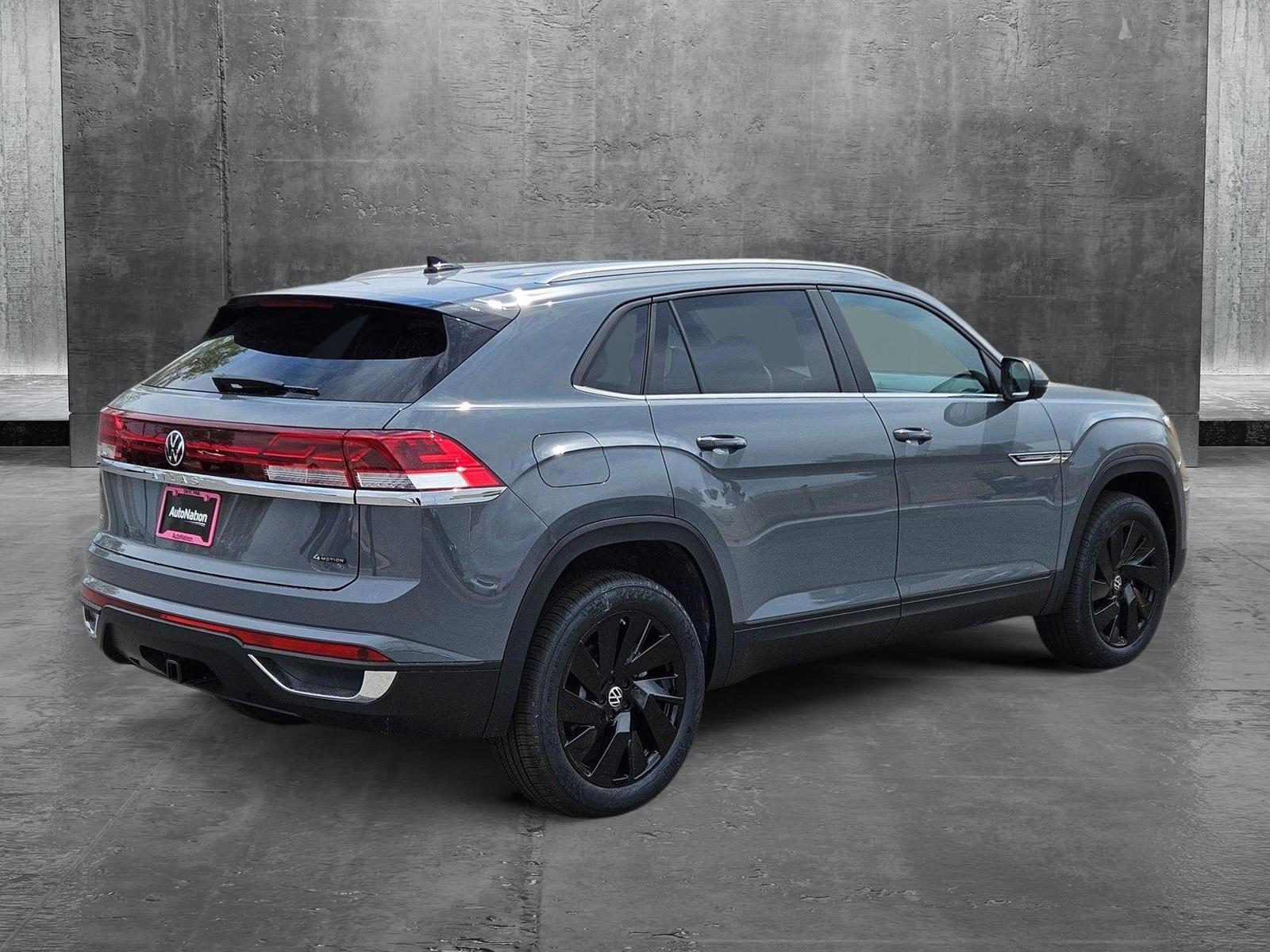 2025 Volkswagen Atlas Cross Sport SE Technology photo 2