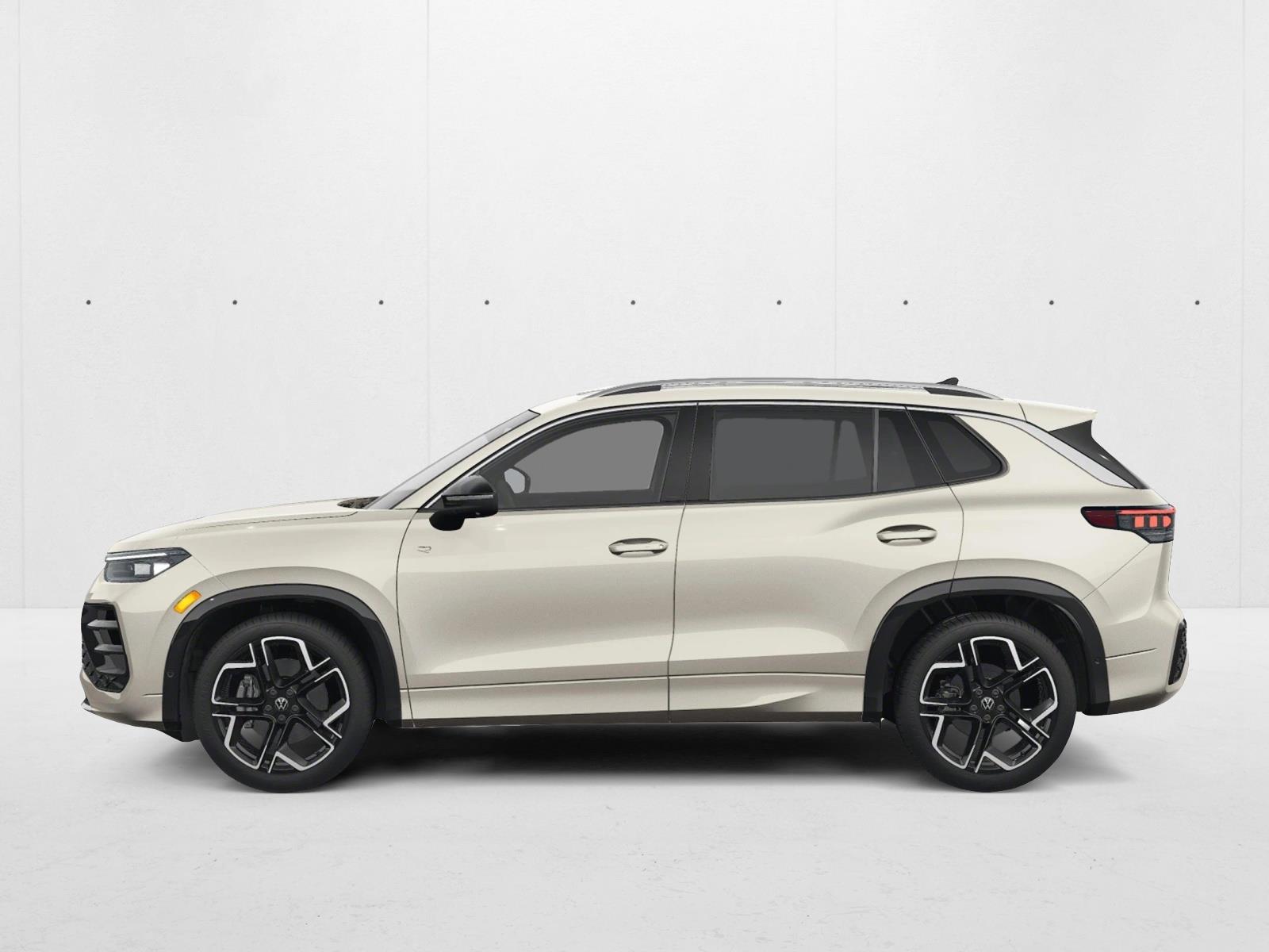 2025 Volkswagen Tiguan SE R-Line Black photo 2