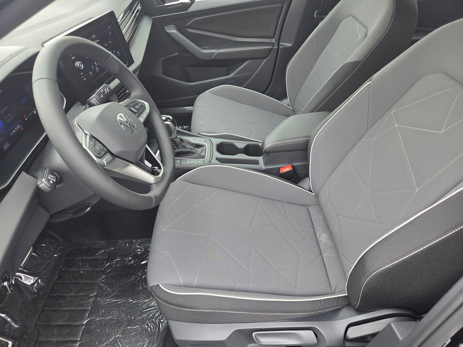 2025 Volkswagen Jetta 1.5T Sport photo 4