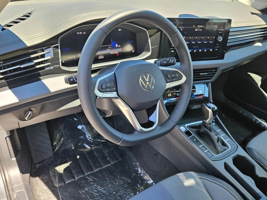 New 2026 Volkswagen Jetta 1.5T SE Sedan