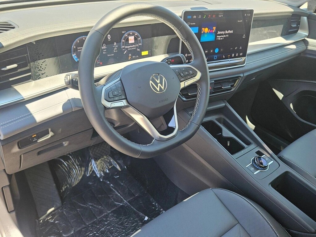 New 2026 Volkswagen Tiguan 2.0T SE SUV
