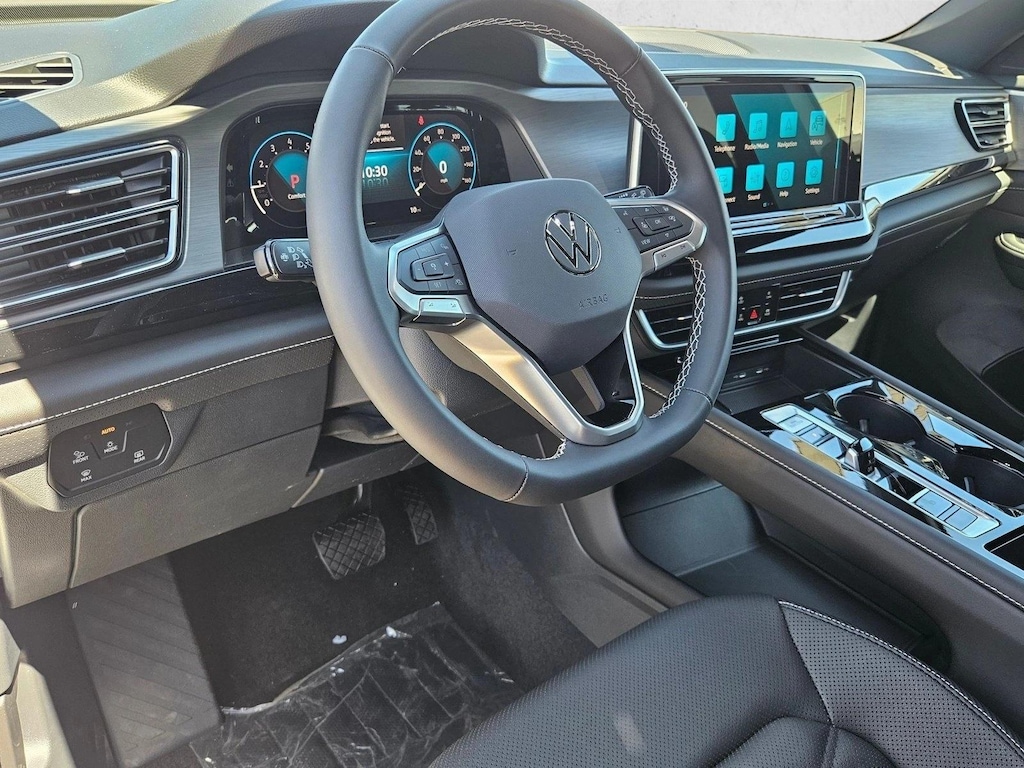 New 2026 Volkswagen Atlas Cross Sport SE w/Technology SUV