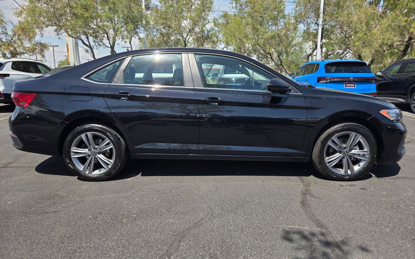 2024 Volkswagen Jetta 1.5T SE photo 4
