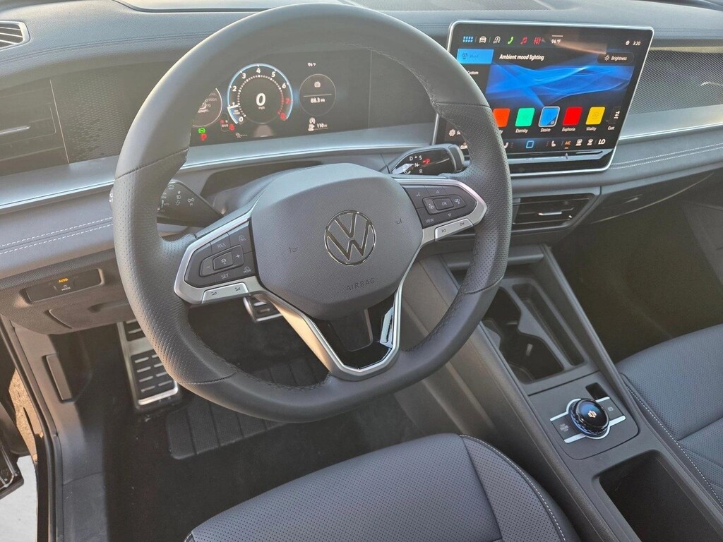 New 2026 Volkswagen Tiguan 2.0T SE SUV