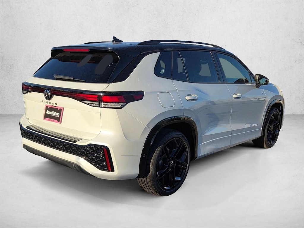 New 2026 Volkswagen Tiguan 2.0T SE R-Line Black SUV