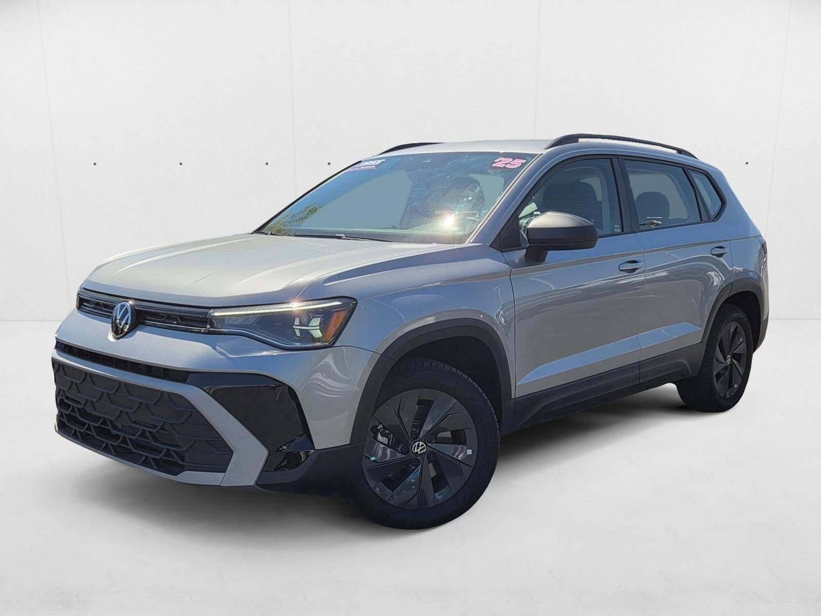 2025 Volkswagen Taos S's photo