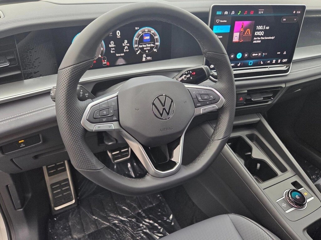 New 2026 Volkswagen Tiguan 2.0T SE SUV