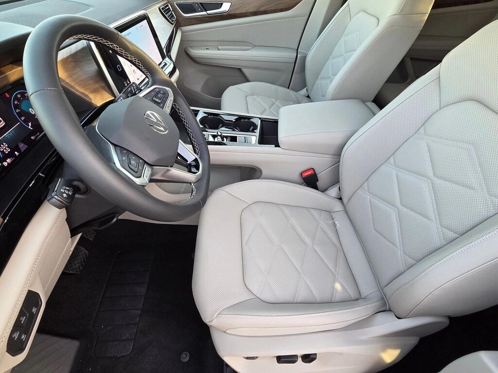 New 2026 Volkswagen Atlas 2.0T SE w/Technology SUV