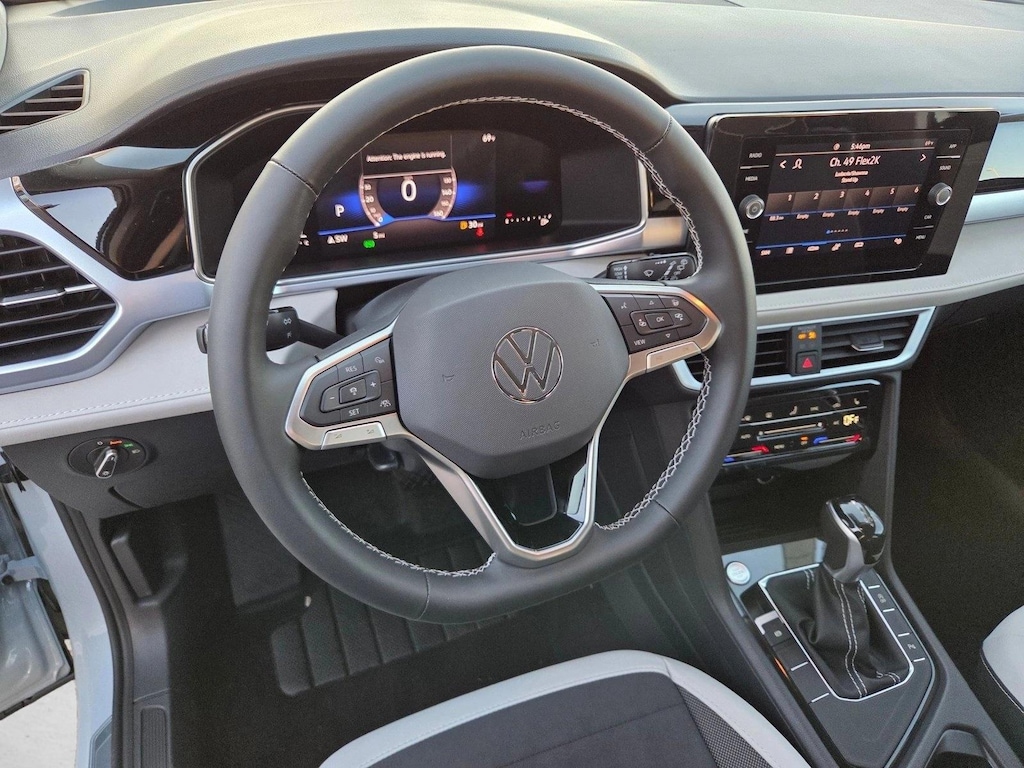 New 2026 Volkswagen Taos 1.5T SE SUV