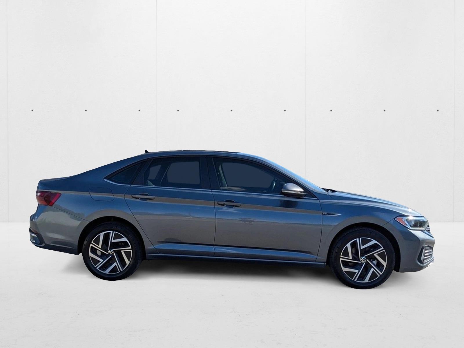 2023 Volkswagen Jetta 1.5T SEL photo 4