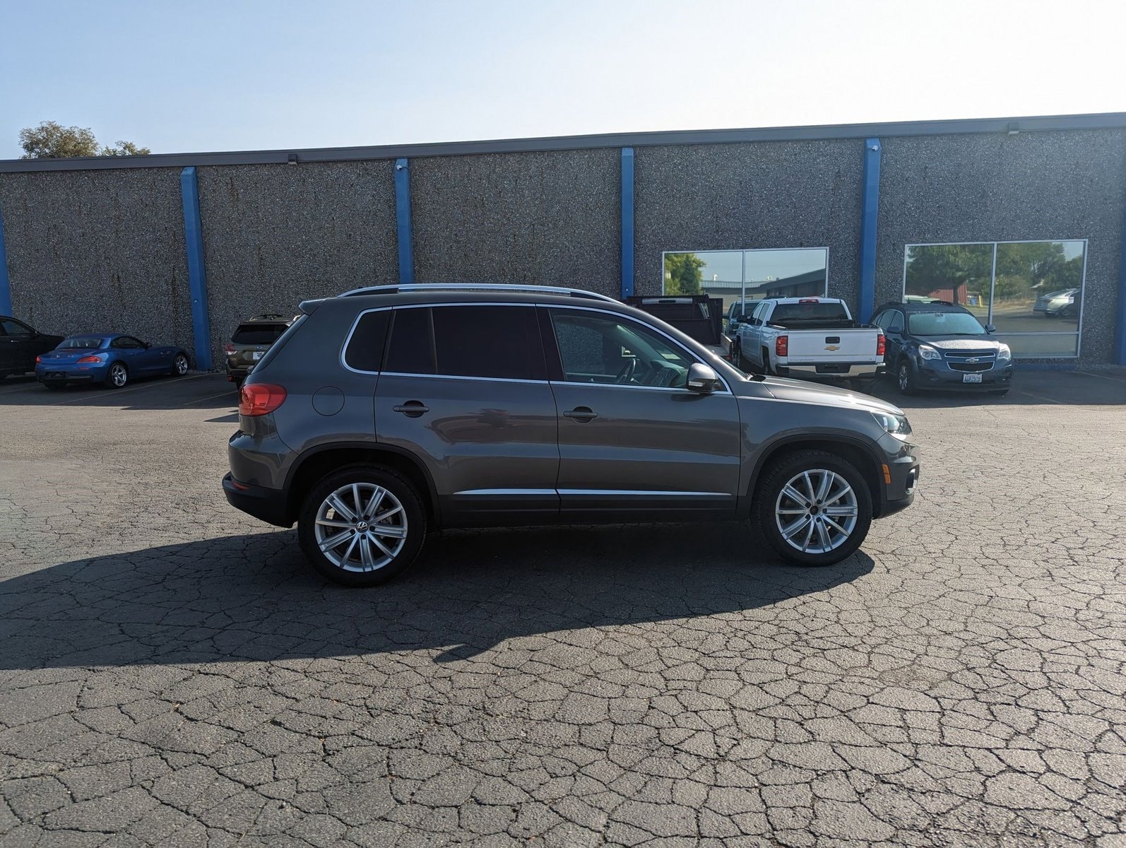 2012 Volkswagen Tiguan SE photo 4