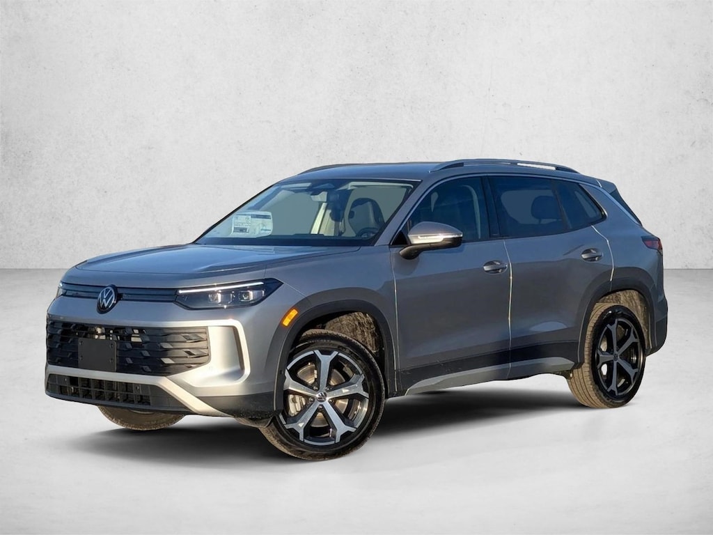 New 2026 Volkswagen Tiguan 2.0T SE SUV