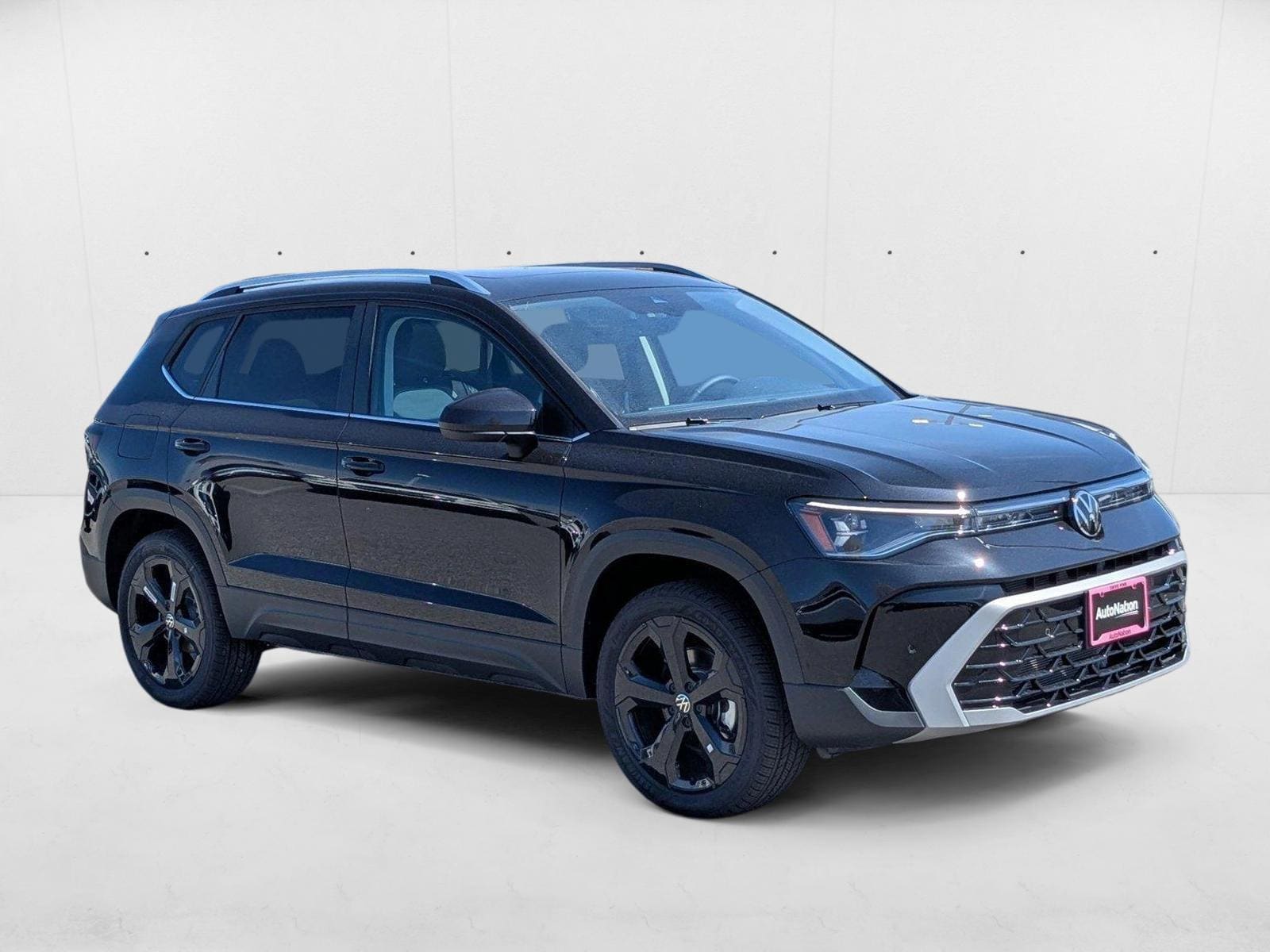 2025 Volkswagen Taos SEL - Photo 7