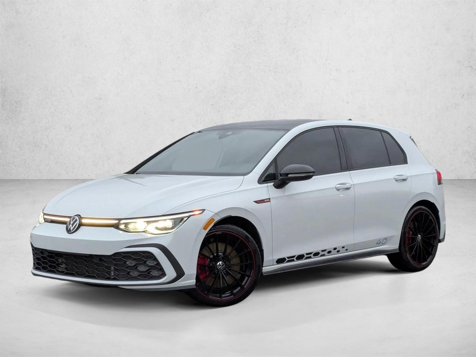 2023 Volkswagen Golf GTI 40TH Anniversary Edition's photo