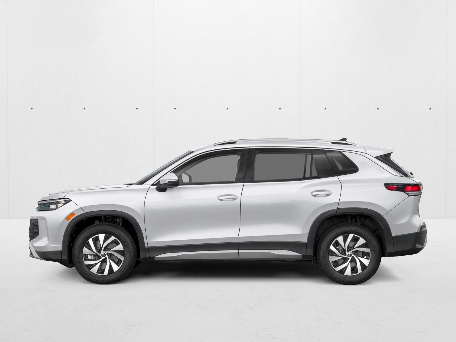 2026 Volkswagen Tiguan S photo 3