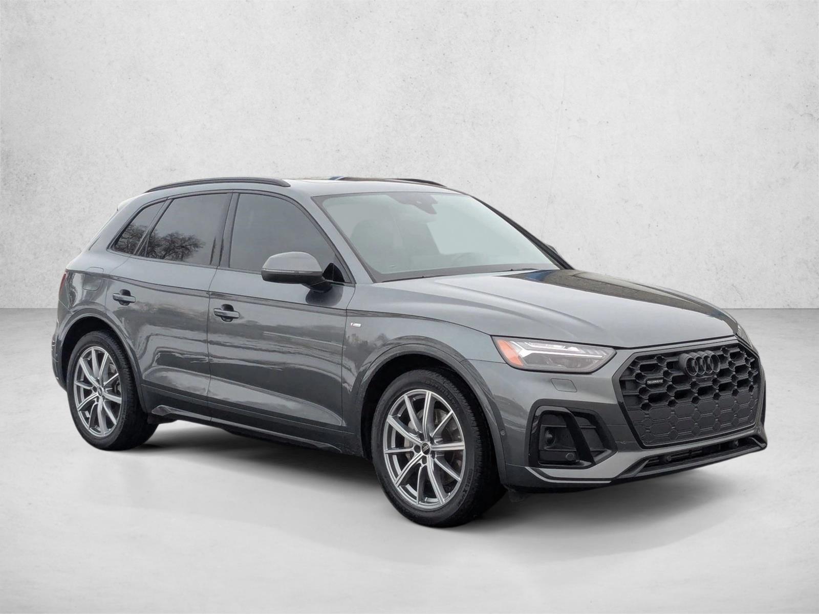 2022 Audi Q5 55 S line Prestige photo 3