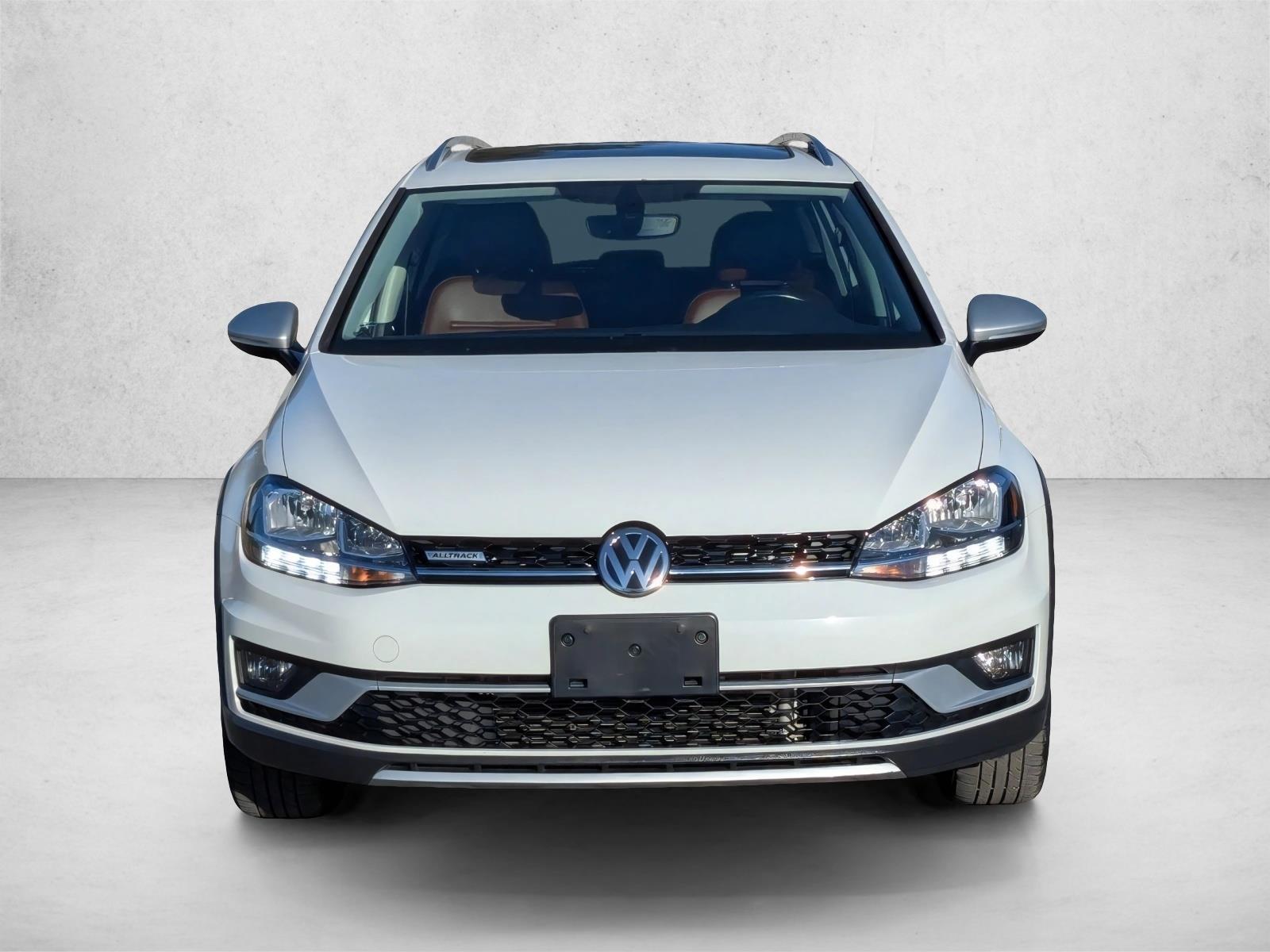 2019 Volkswagen Golf Alltrack TSI SE 4Motion photo 2