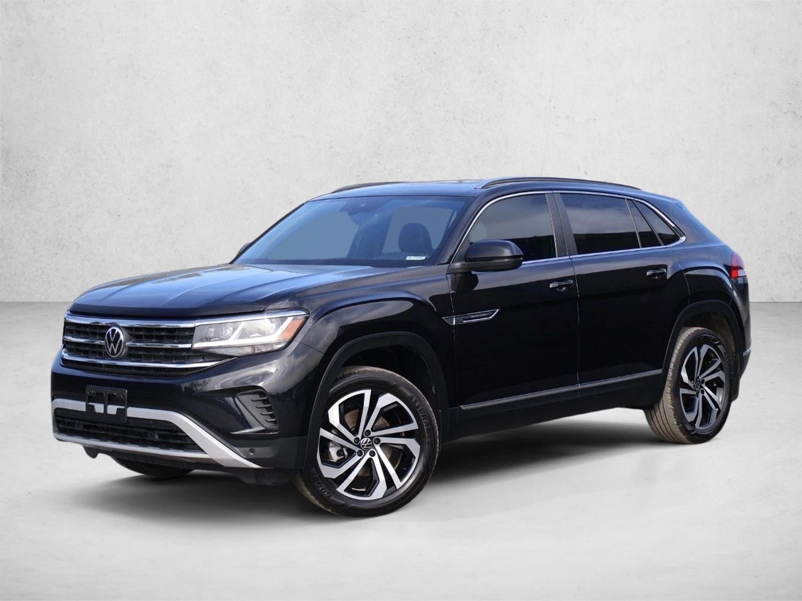 2023 Volkswagen Atlas Cross Sport 2.0T SEL 4MOTION's photo