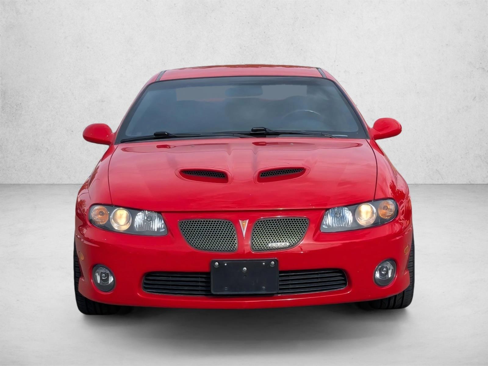 2006 Pontiac GTO photo 2