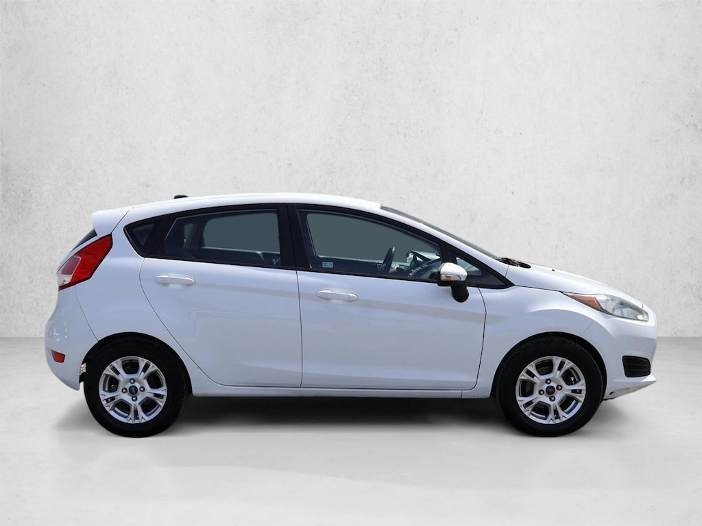 Used 2015 Ford Fiesta SE Hatchback