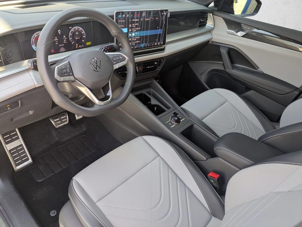 New 2026 Volkswagen Tiguan 2.0T SE R-Line Black SUV