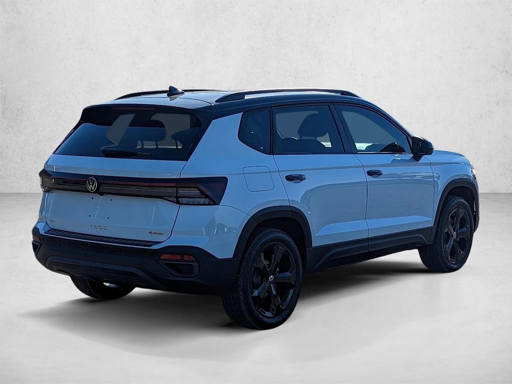 New 2025 Volkswagen Taos 1.5T SE Black SUV