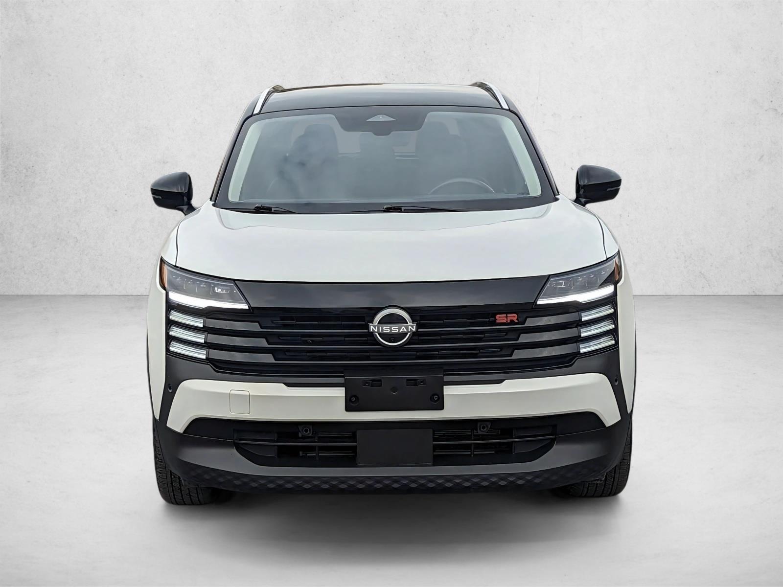 2025 Nissan Kicks SR photo 2