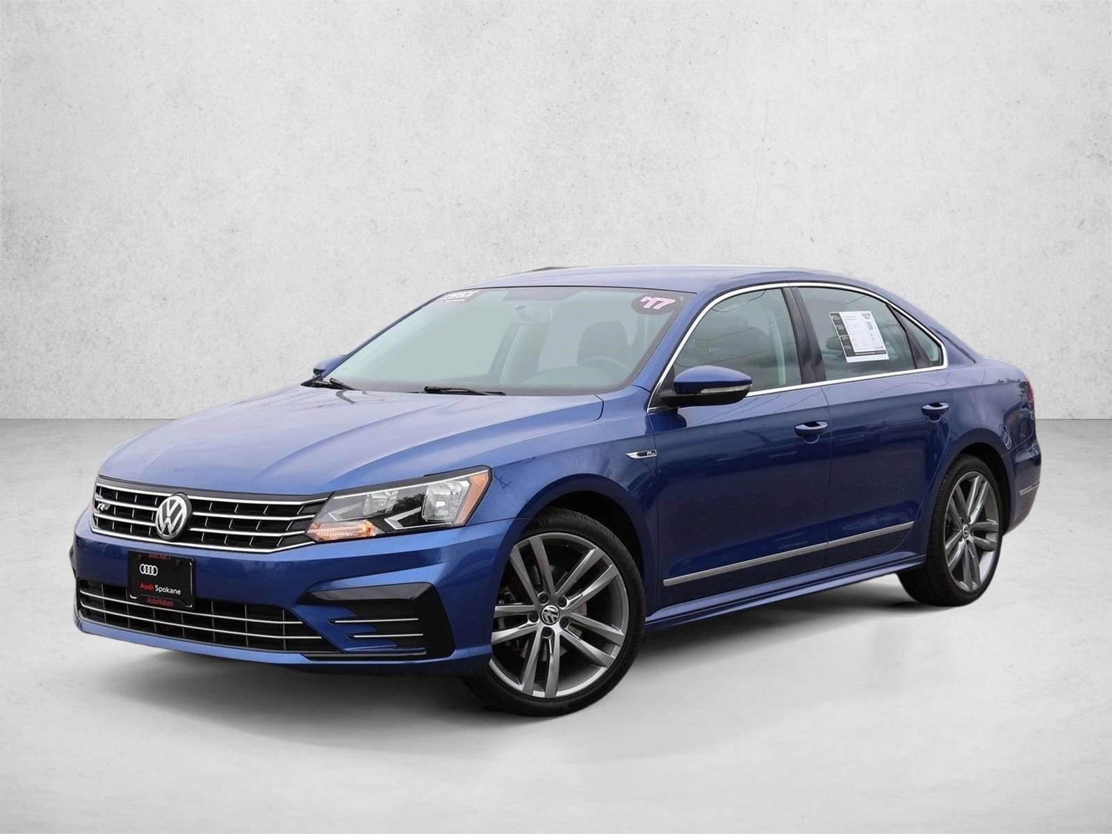 2017 Volkswagen Passat 1.8T R-Line w/ Comfort Pkg. Auto's photo