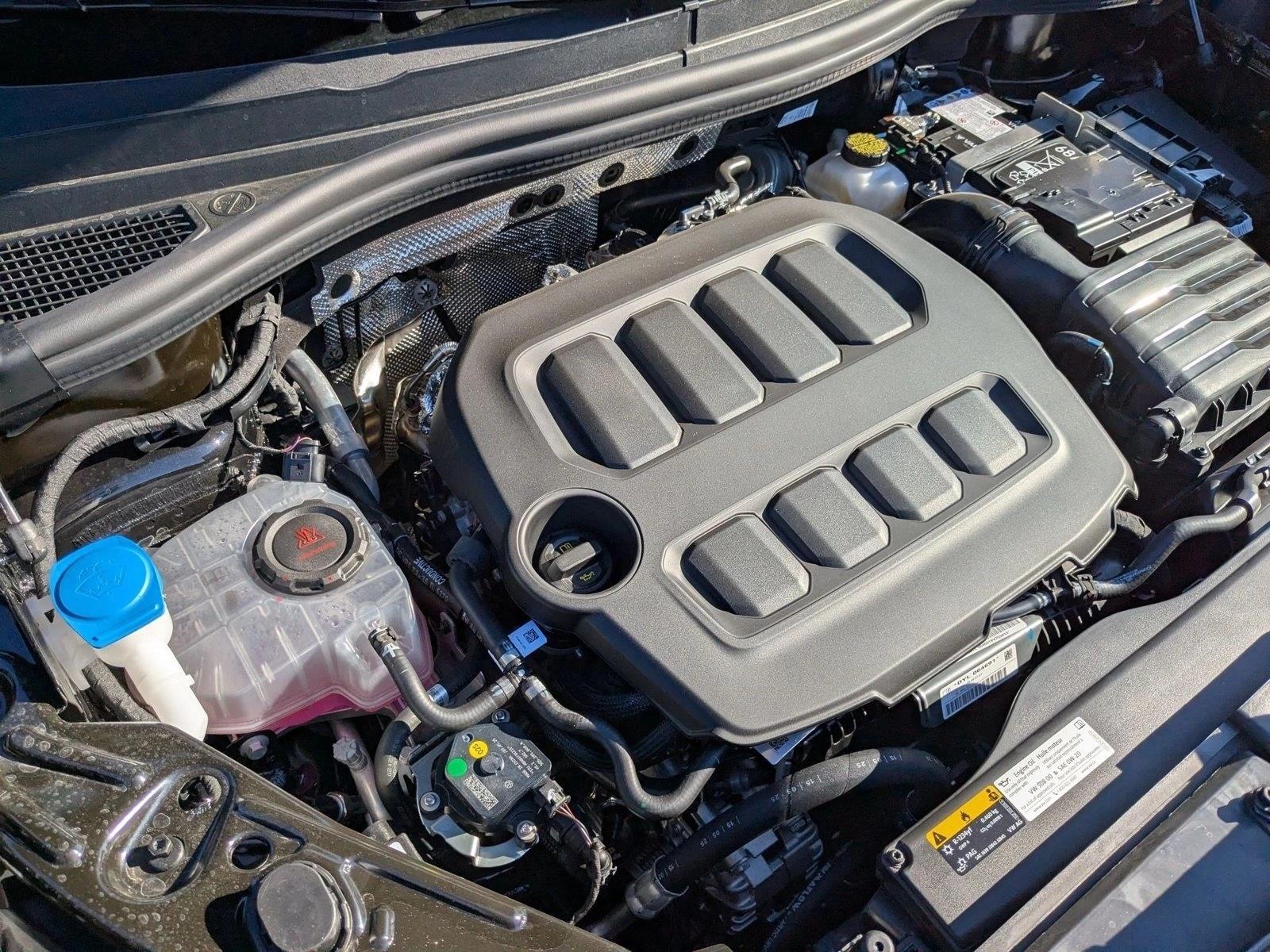 2025 Volkswagen Tiguan S - Photo 16