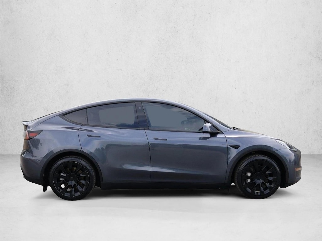 Used 2023 Tesla Model Y Long Range SUV