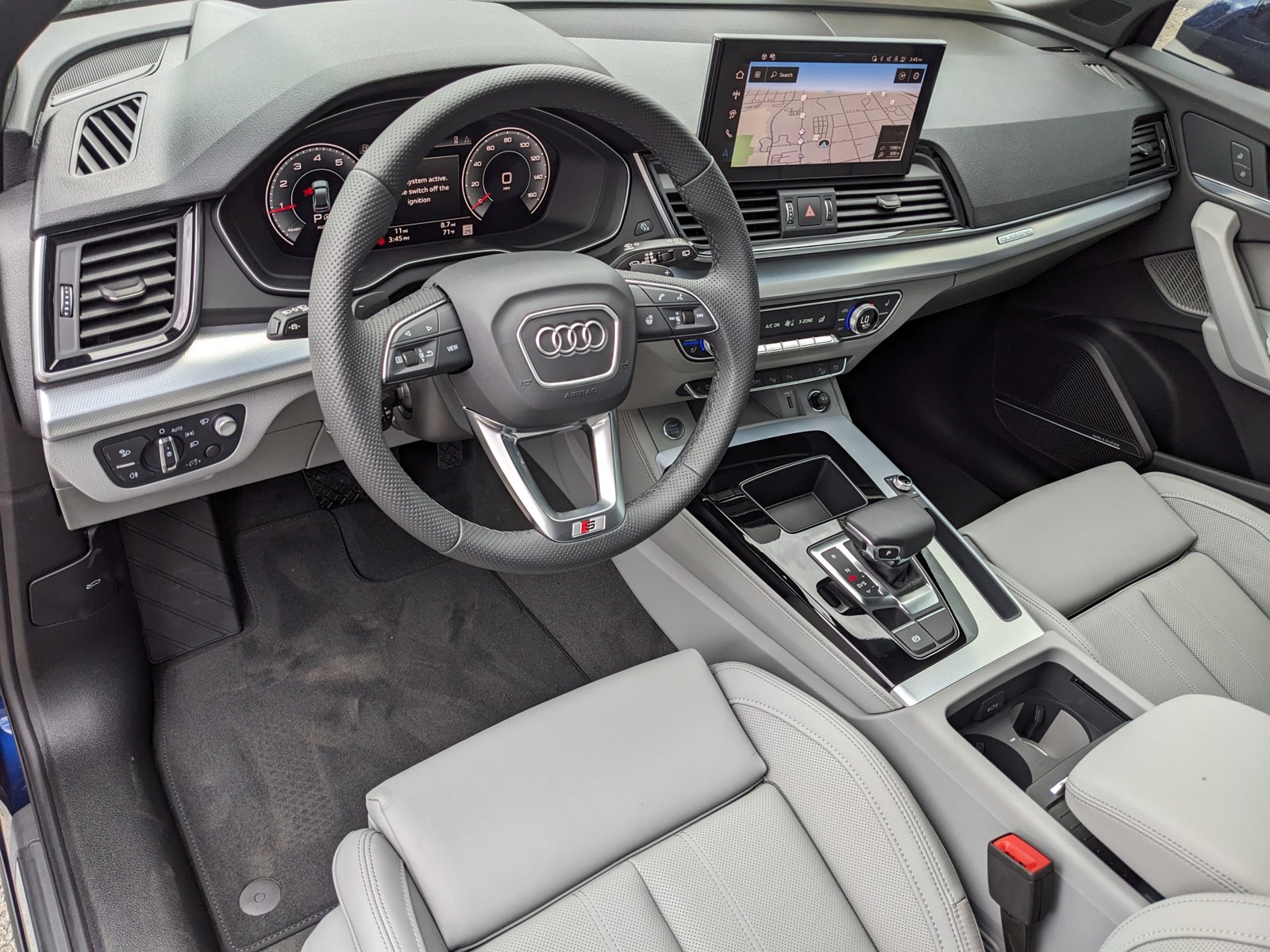2024 Audi Q5 45 S line Prestige photo 2