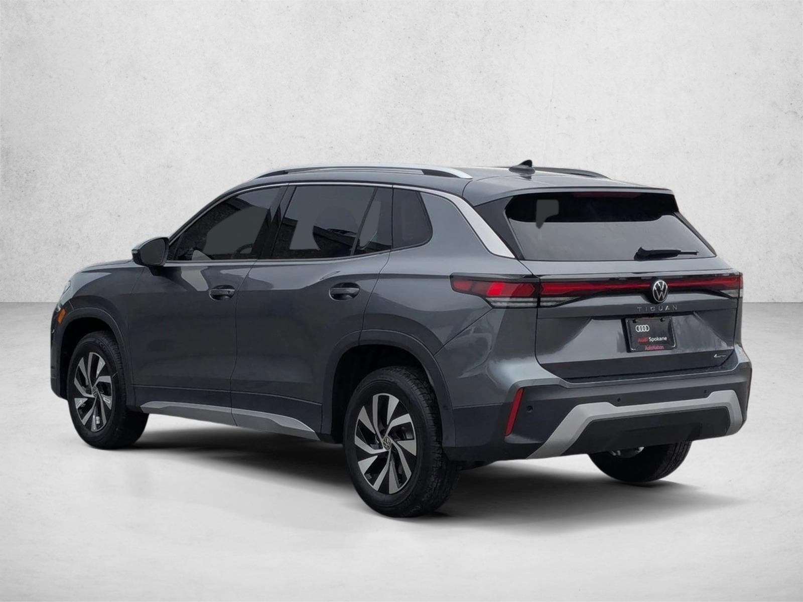 2025 Volkswagen Tiguan S - Photo 8