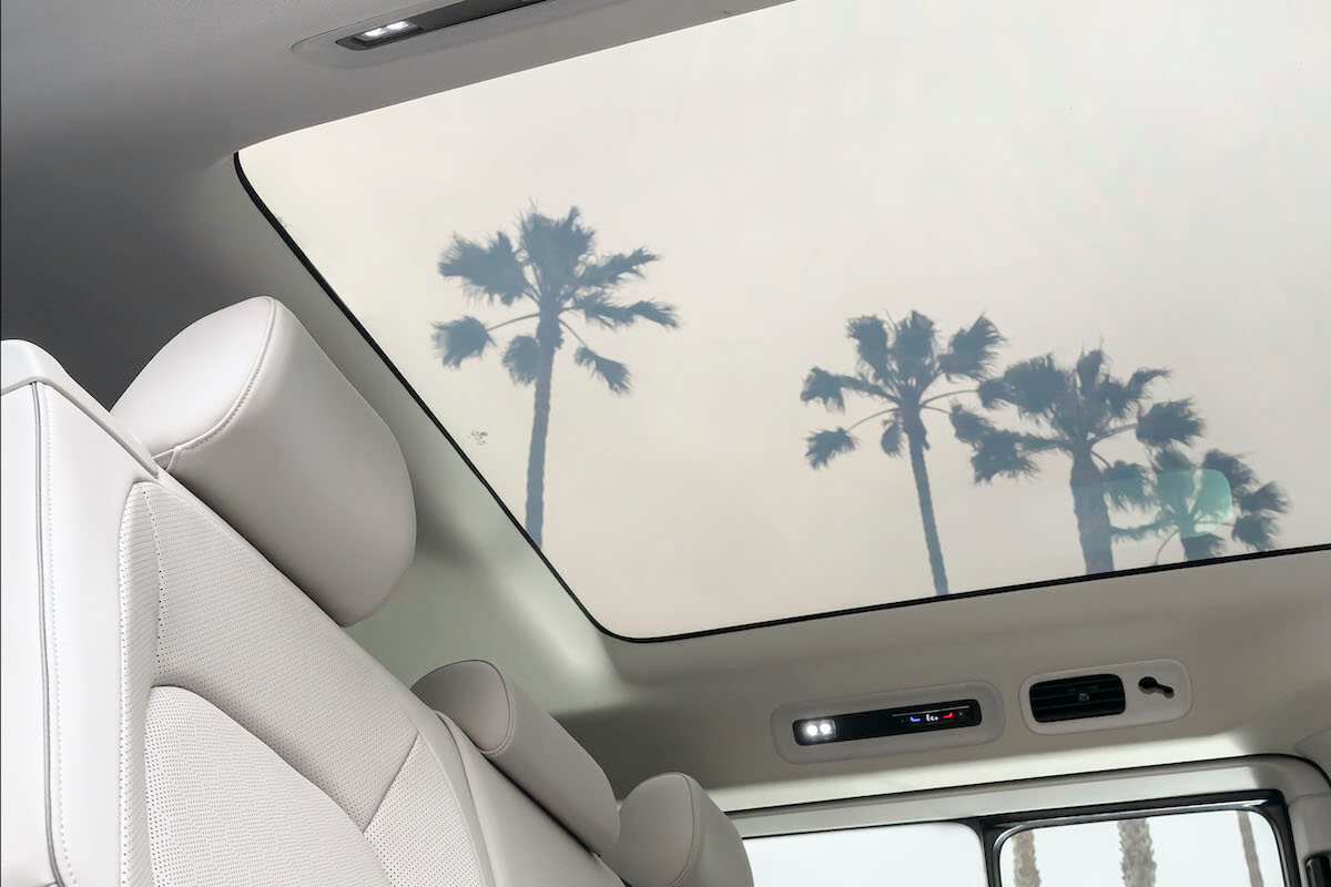 2024 Volkswagen ID. Buzz AutoNation VW Mall of