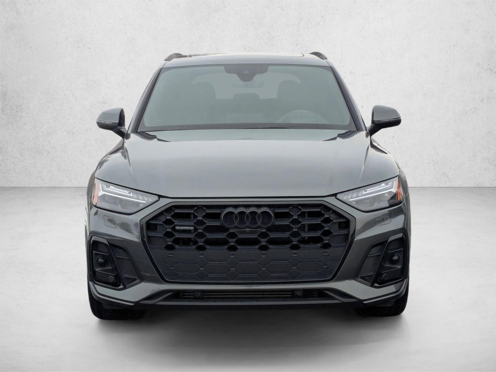 2022 Audi Q5 55 S line Prestige photo 2