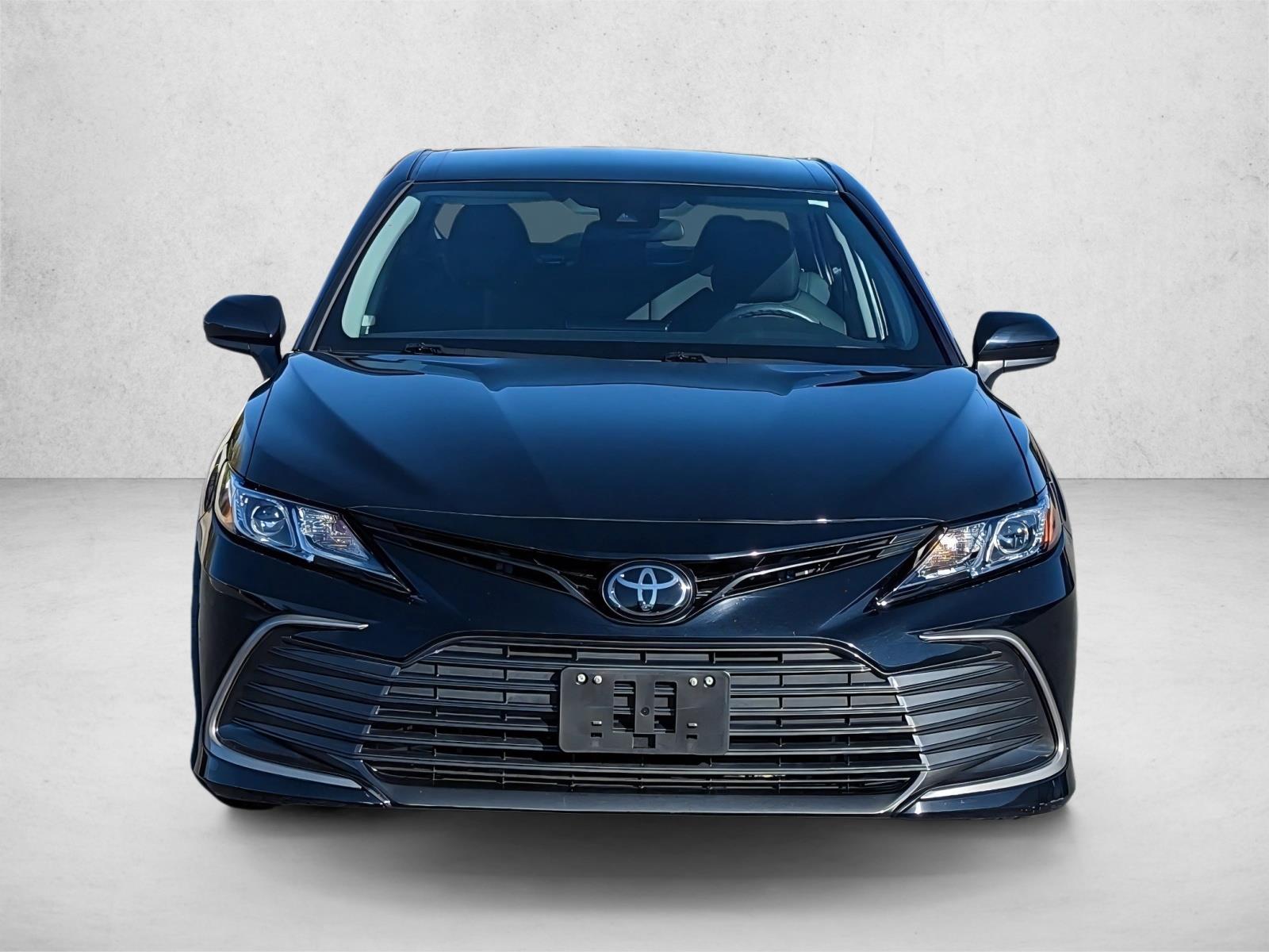 2023 Toyota Camry LE photo 2