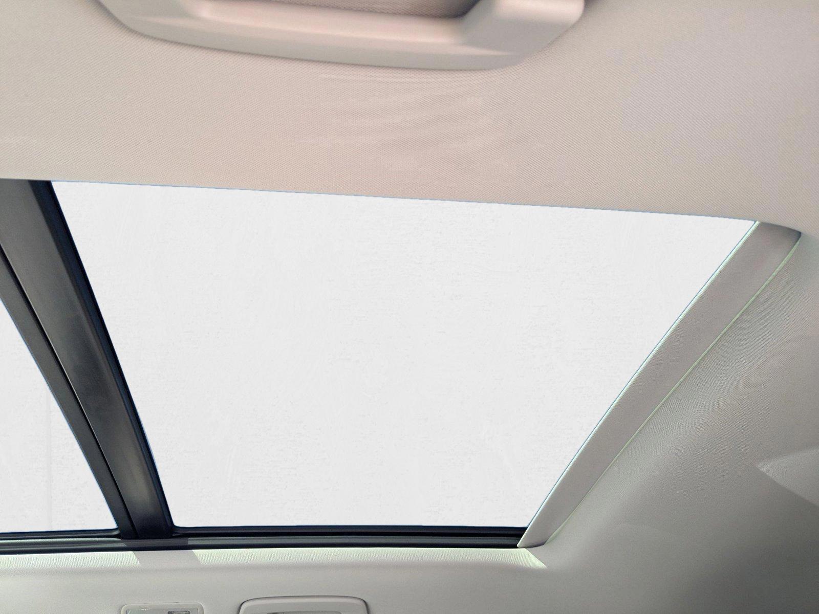 2025 Volkswagen Taos SEL - Photo 18