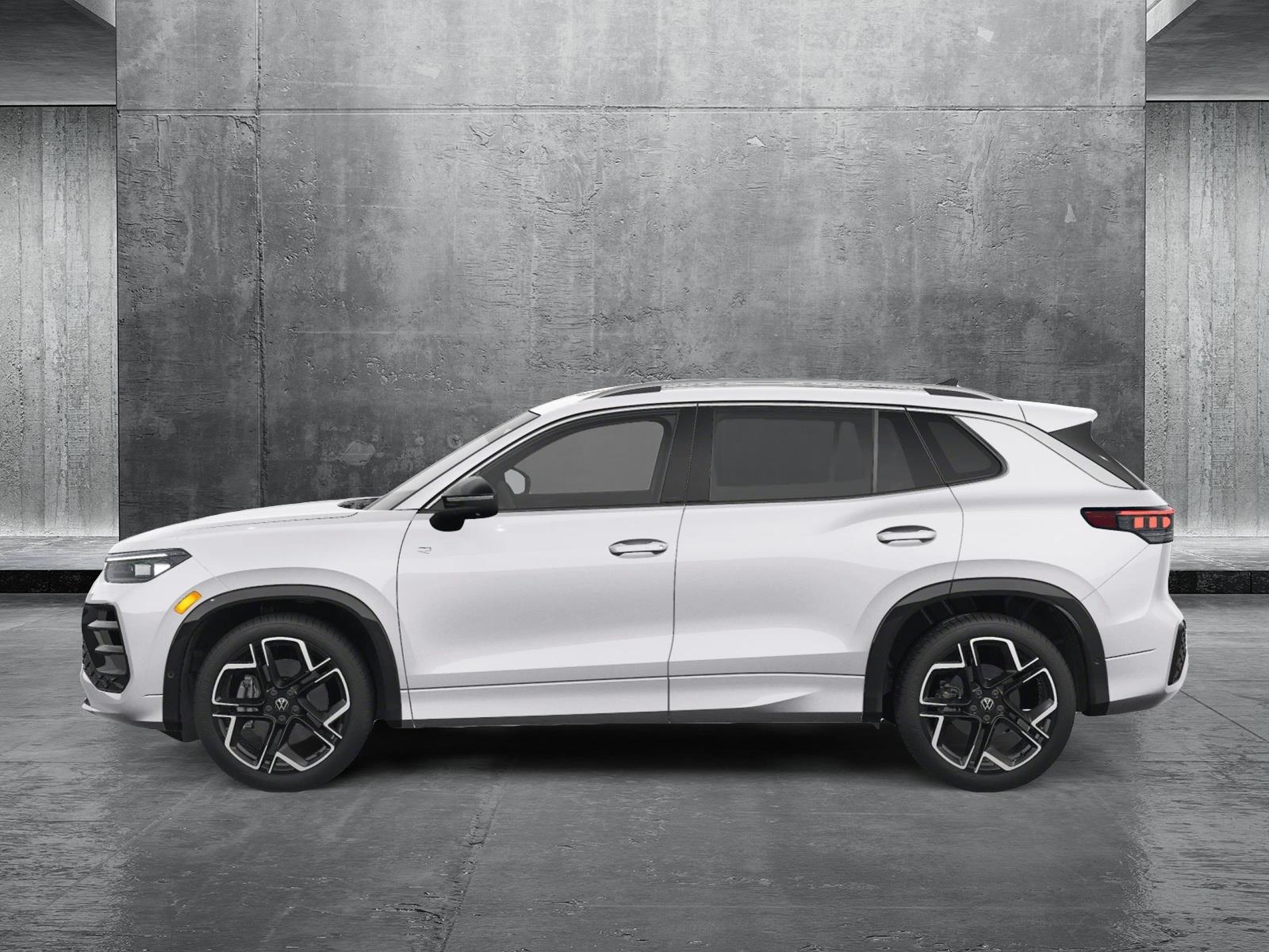 2025 Volkswagen Tiguan SE R-Line Black photo 2